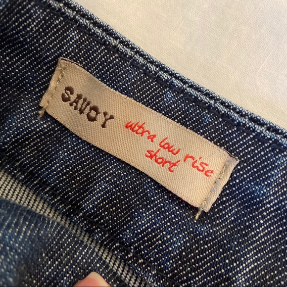 William Rast Jean Shorts - Picture 5 of 6